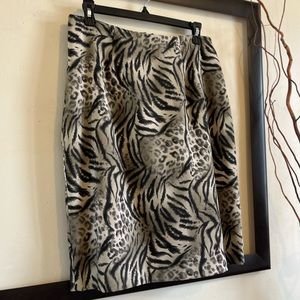 Inclinations 70’s vintage gray black animal print skirt